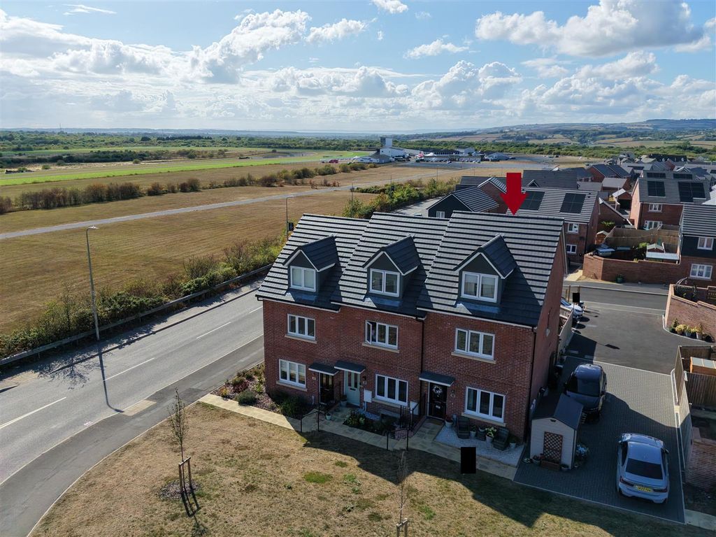 Property photo 1 of 24 Aerial Front 1.Jpg
