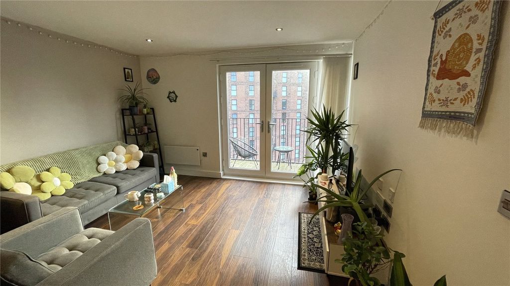 Property photo 2 of 13 1