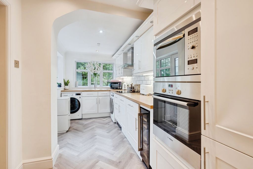 Property photo 3 of 23 Pbox-Img.Jpg