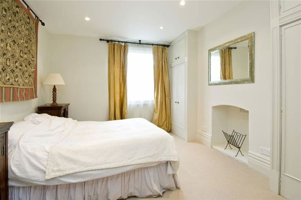 Property photo 3 of 5