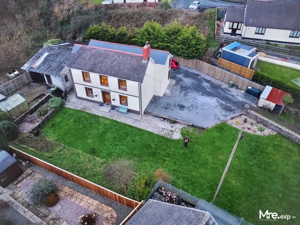 Property photo 1 of 35
