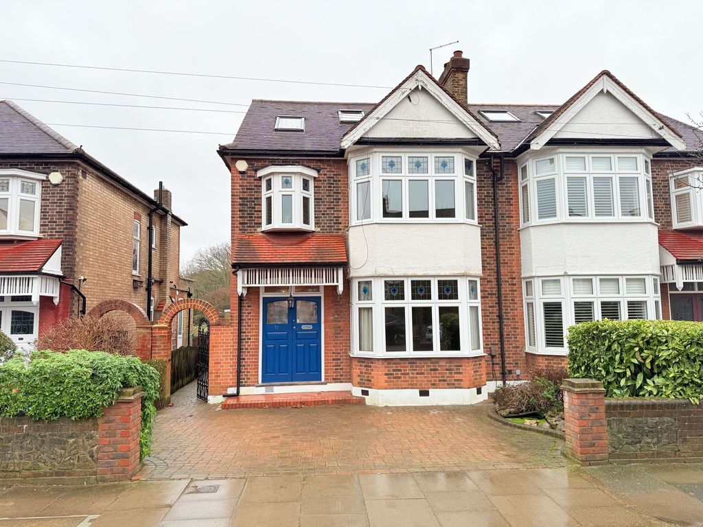 Property photo 1 of 21