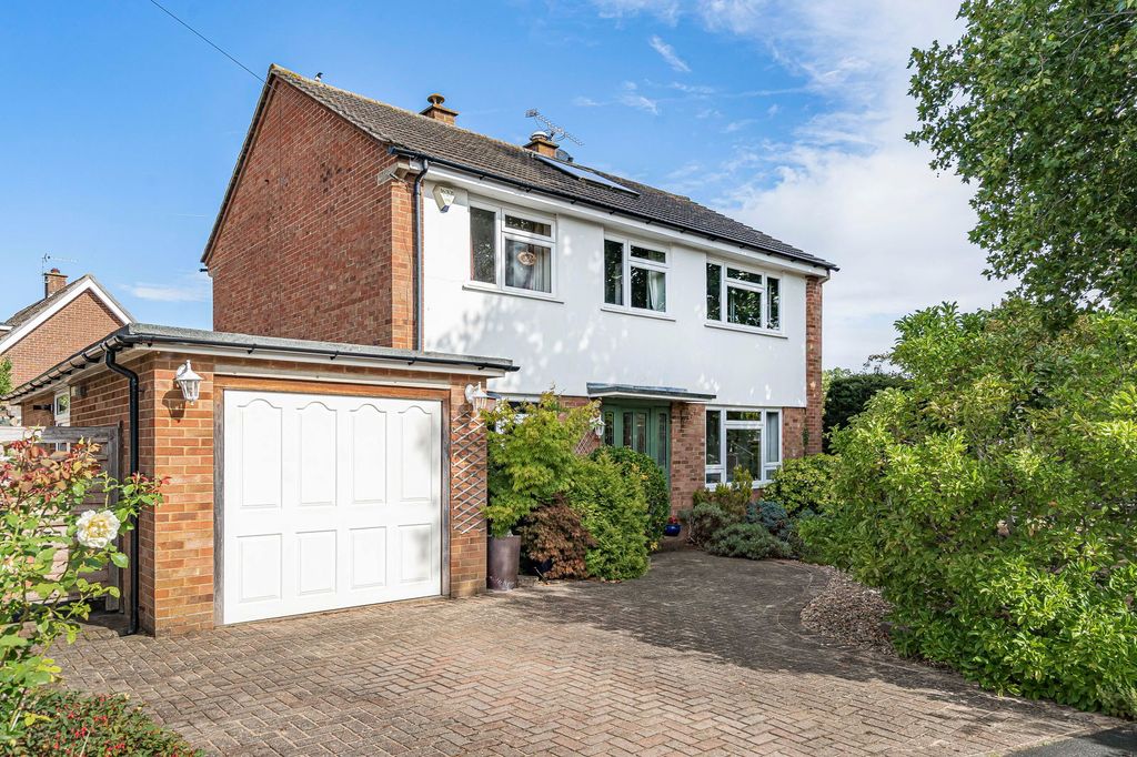Property photo 1 of 18