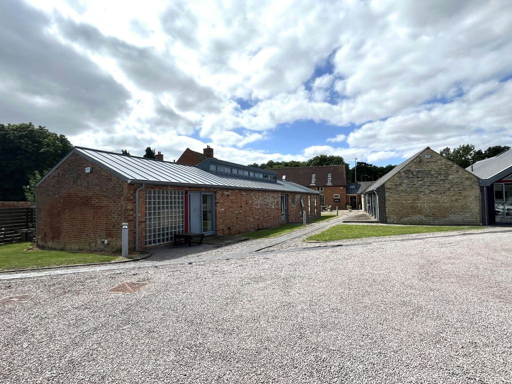 Property photo 3 of 14 Image00013.Jpeg