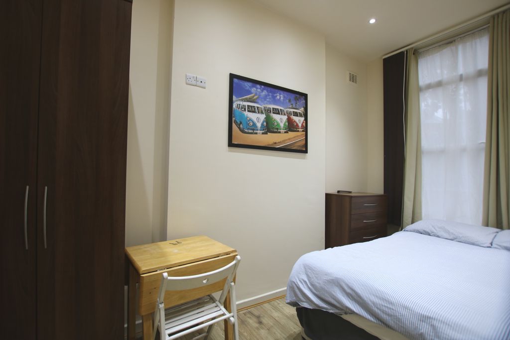 Property photo 2 of 4