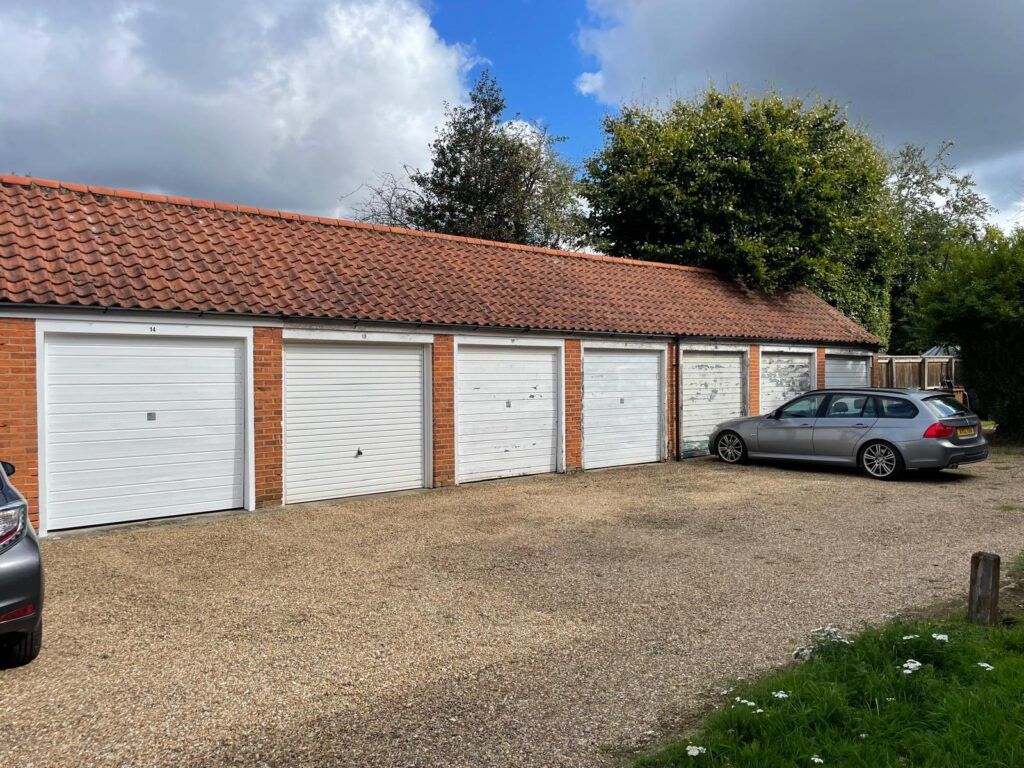 Property photo 1 of 3