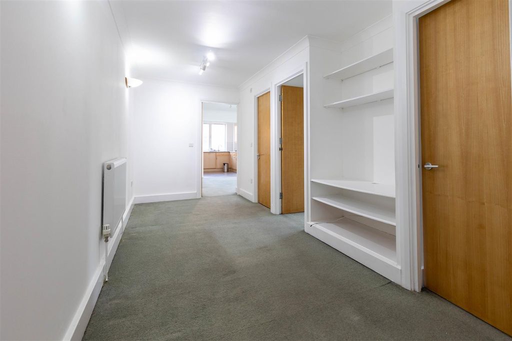 Property photo 1 of 10 Hallway.Jpg