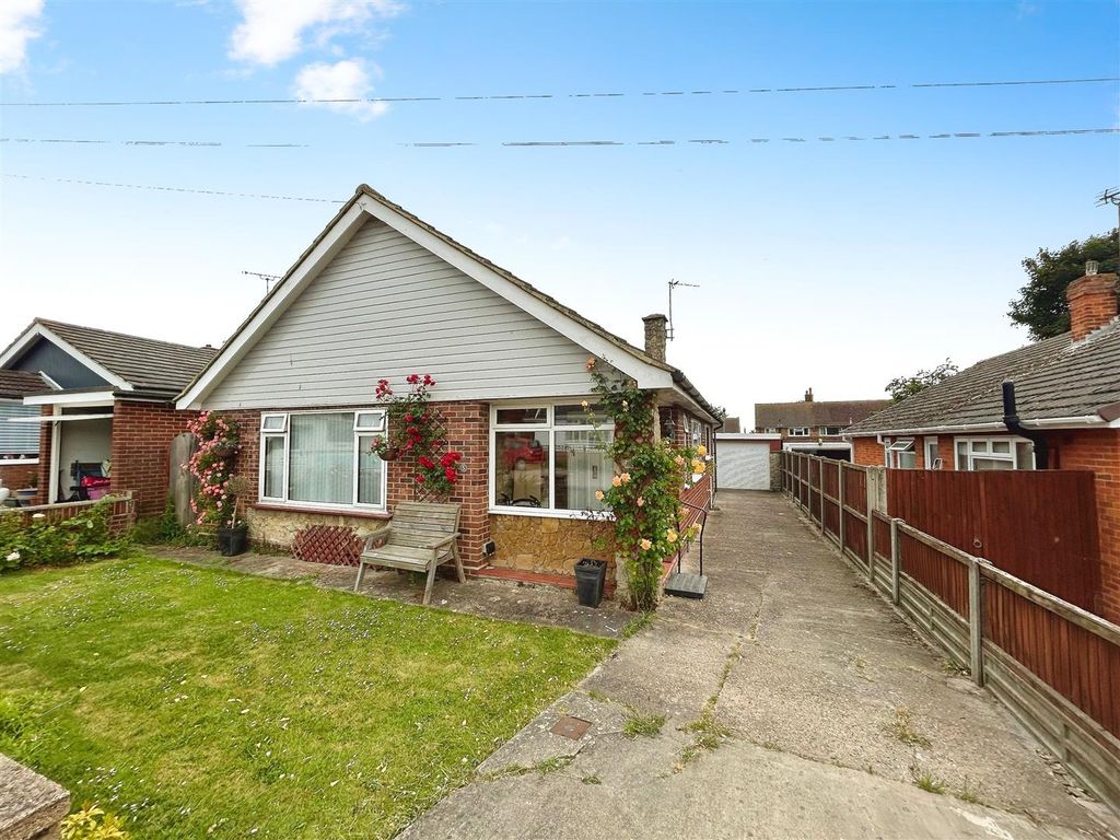 Property photo 1 of 11 9377d86c-2-4A55-9204-Ba64E359F422-1976-000000534B7