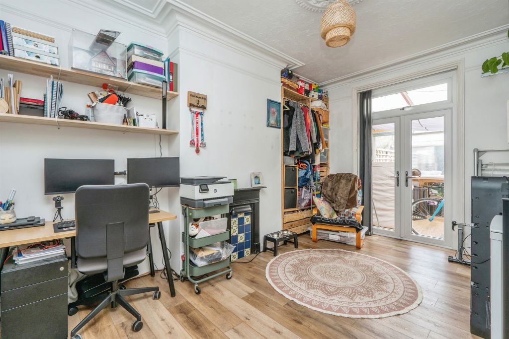 Property photo 3 of 17