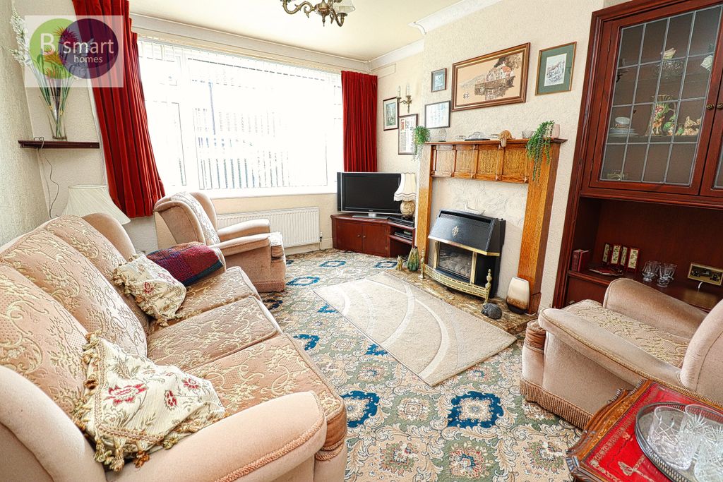 Property photo 3 of 16 Img_0049