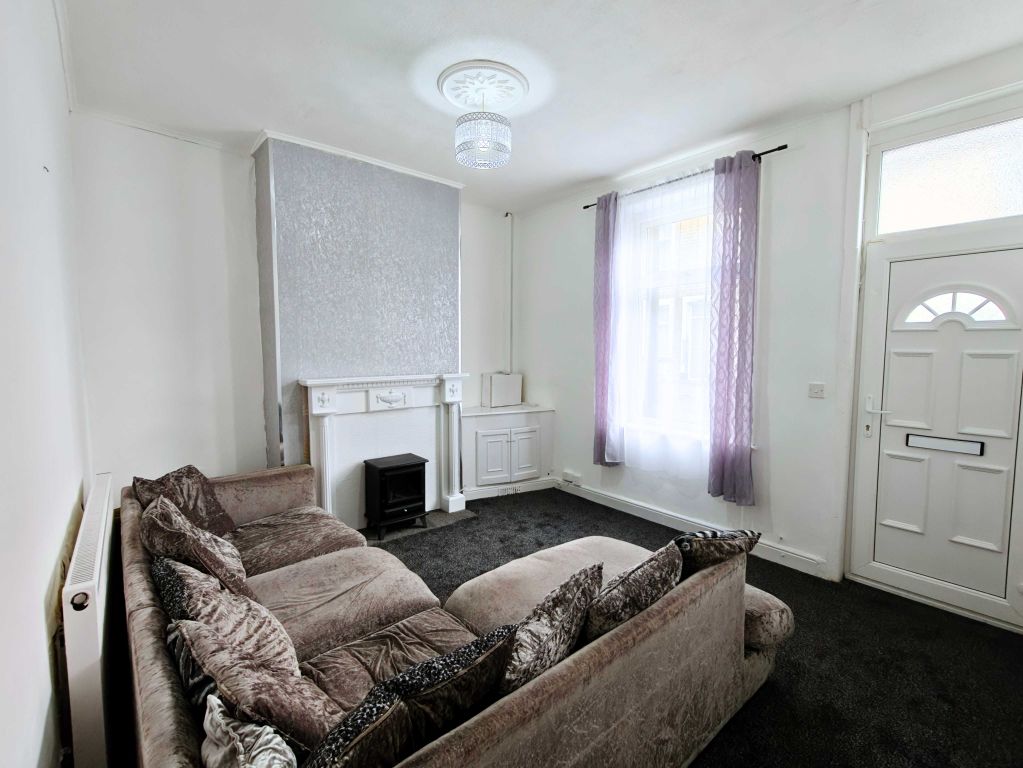 Property photo 3 of 11