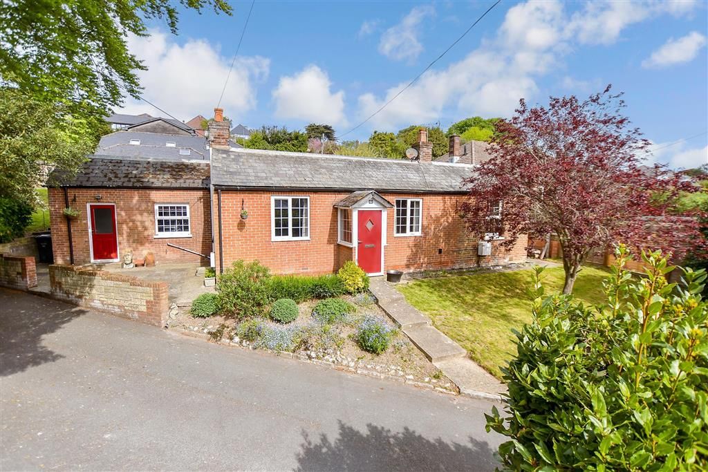 Property photo 2 of 11 External (Brochure)