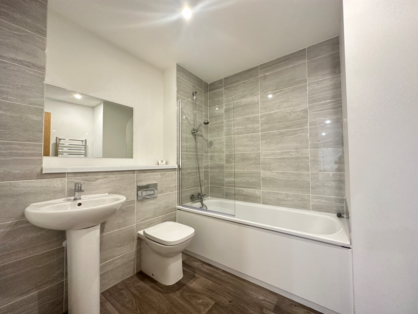 Property photo 2 of 5