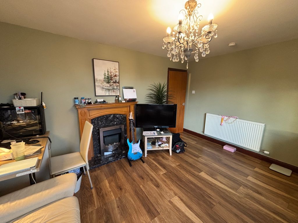 Property photo 3 of 14 3.Jpg