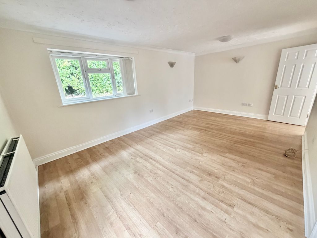 Property photo 2 of 7 Img_8284