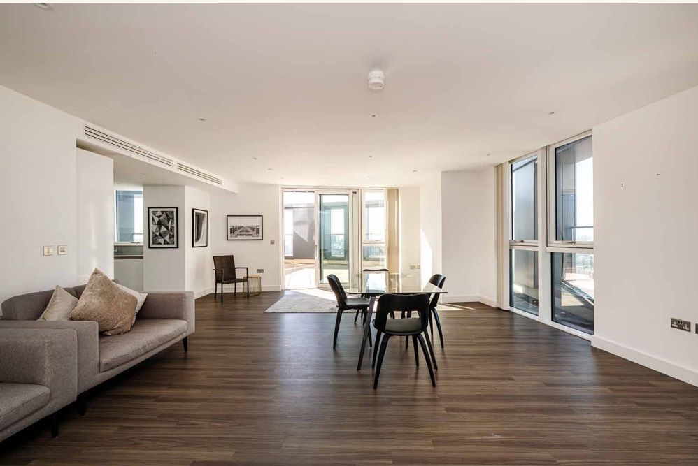 Property photo 1 of 12 Reception 