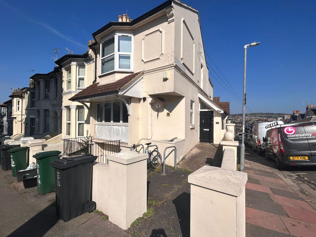Property photo 1 of 5