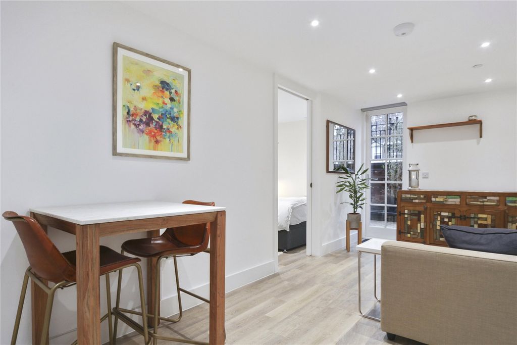Property photo 3 of 12 10.Jpg