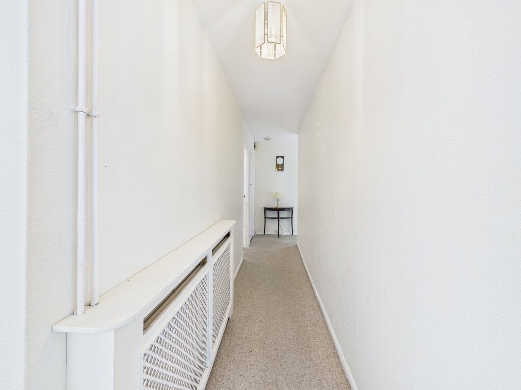 Property photo 2 of 24 Hallway