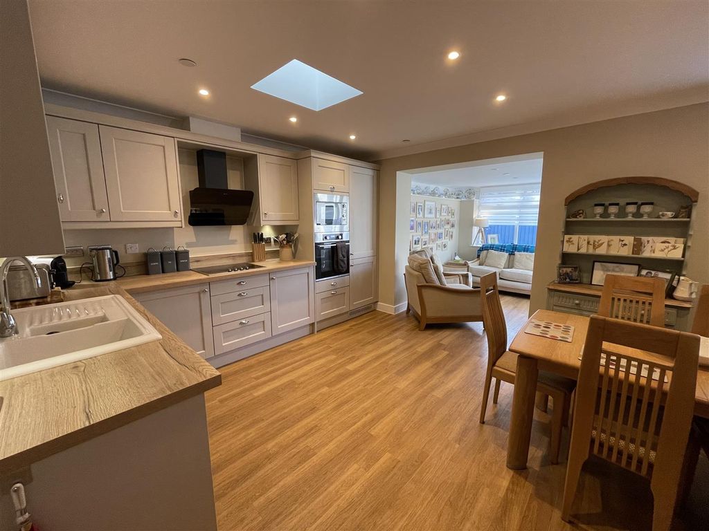 Property photo 2 of 35 Img_6370.Jpeg