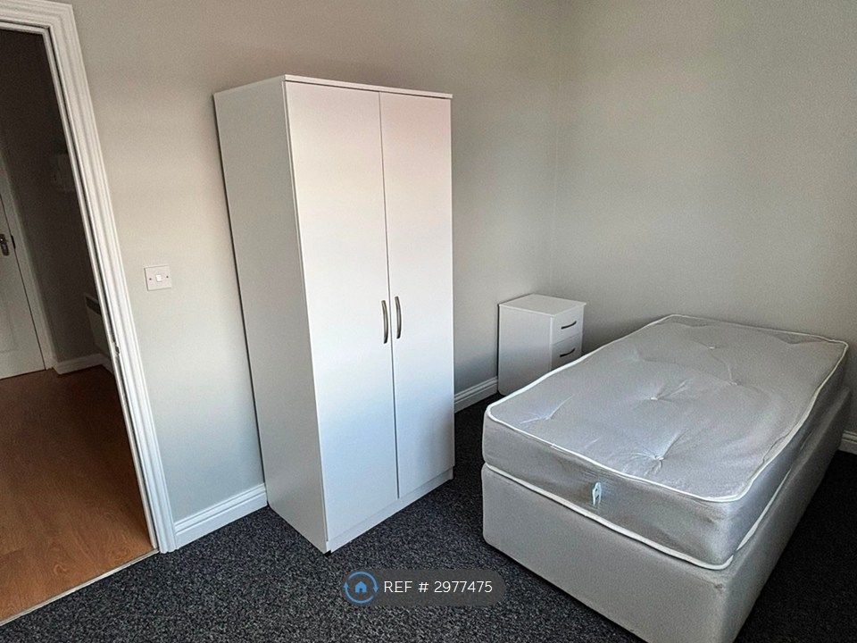 Property photo 3 of 5