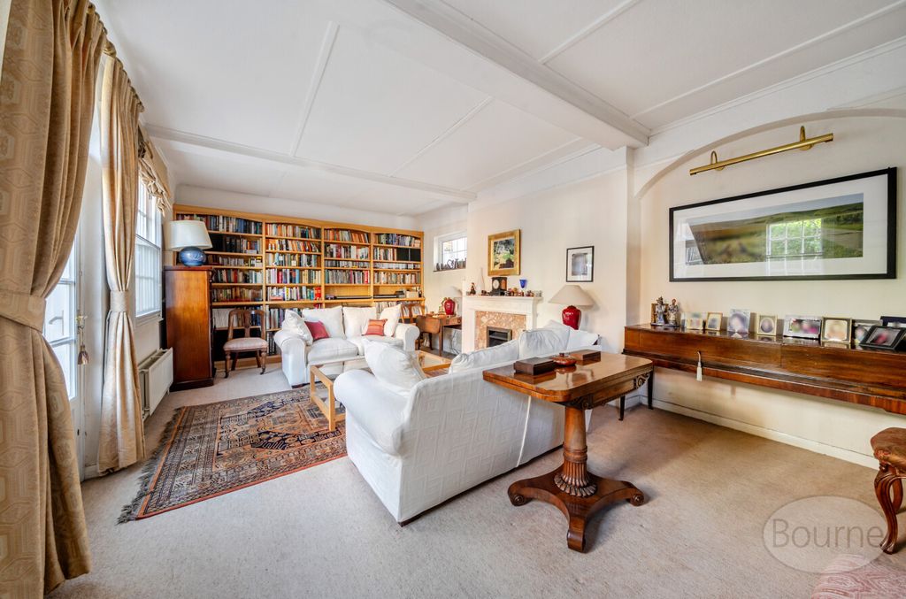 Property photo 2 of 19 78579372-6668-451...