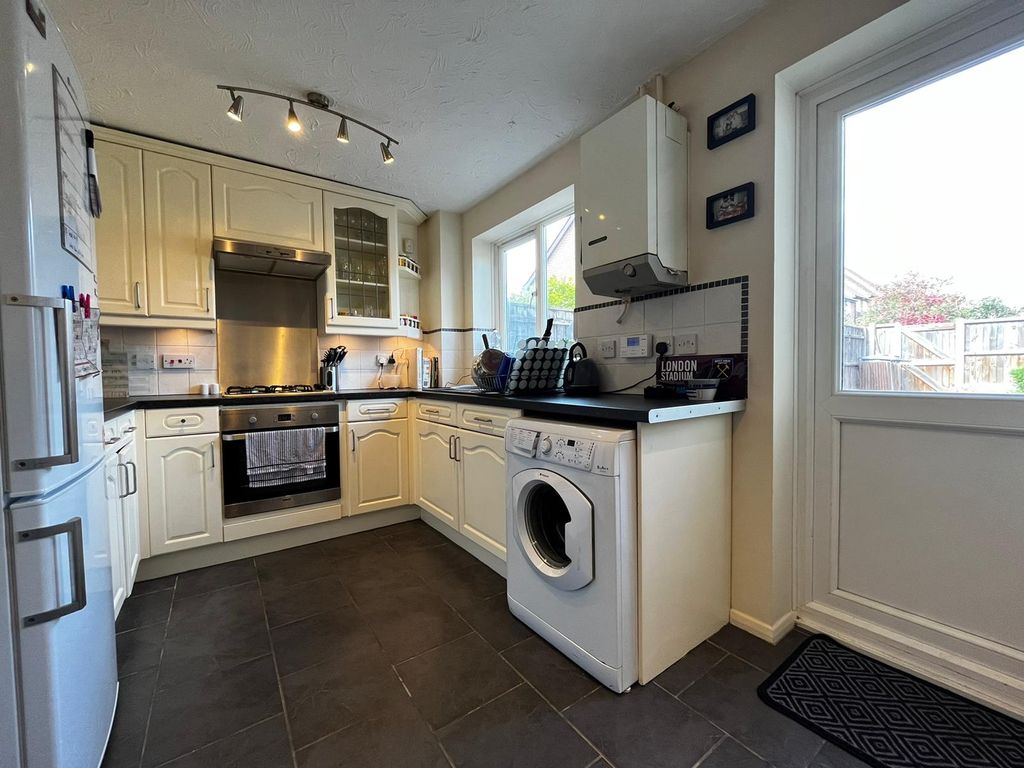 Property photo 2 of 7 Image