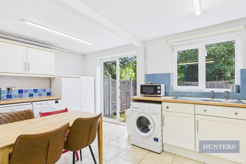 Property photo 3 of 15 Cam05152G0-Pr0128-Still023.Jpg