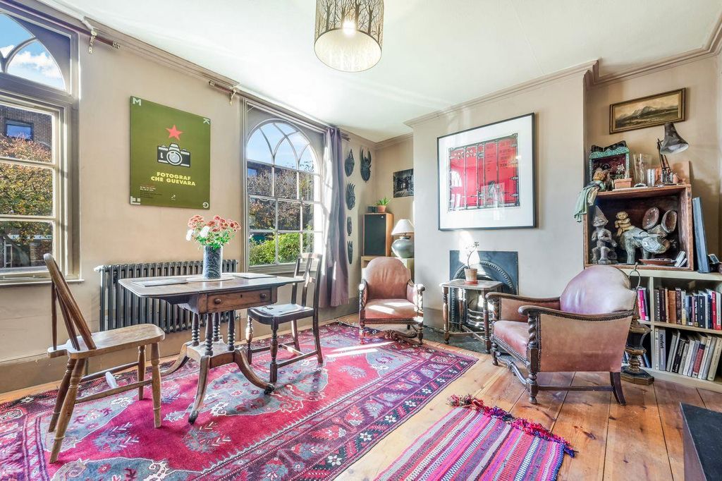 Property photo 2 of 16 Living Room