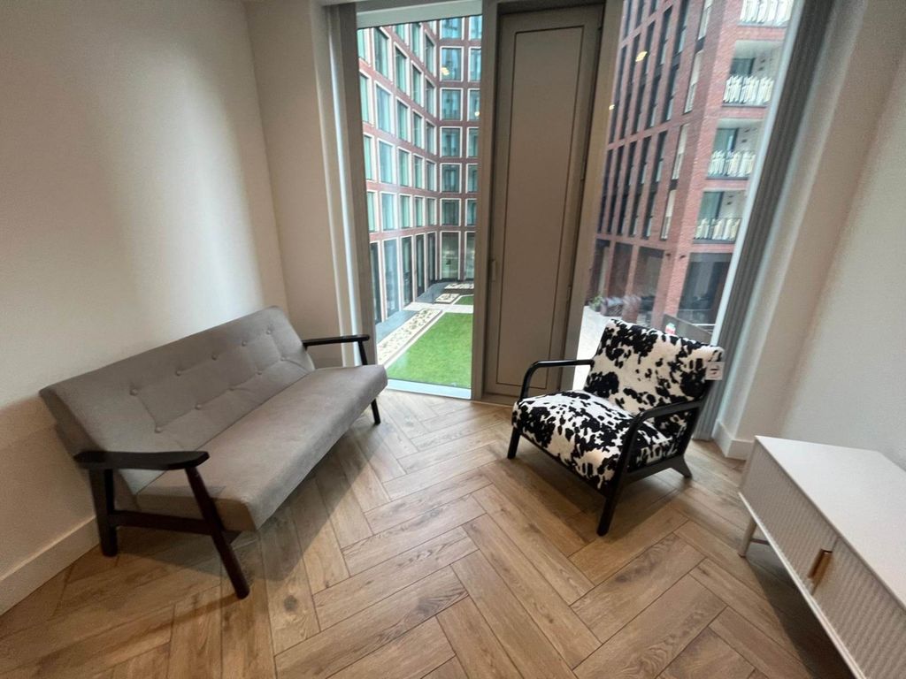 Property photo 3 of 24