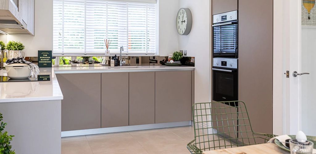 Property photo 3 of 7 Kitchen.Jpeg