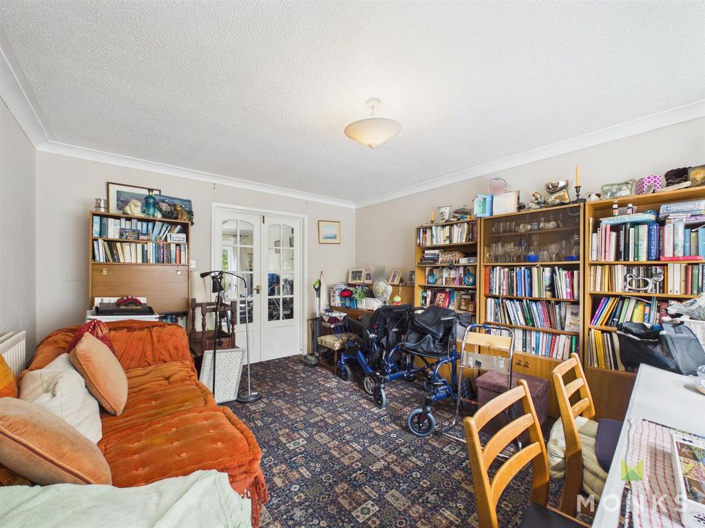 Property photo 3 of 13 Cam01520G0-Pr0454-Still001.Jpg