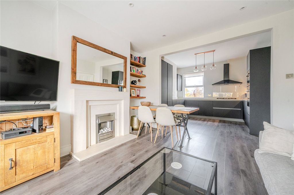 Property photo 3 of 15 Picture No. 21