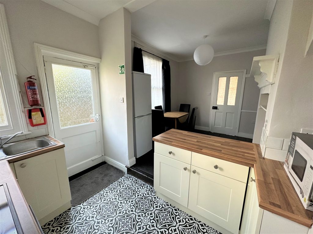 Property photo 3 of 23 Image