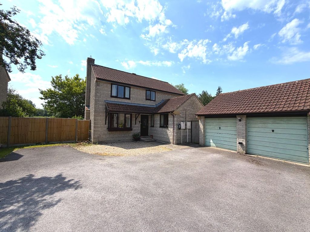 Property photo 1 of 14 Front.Jpg