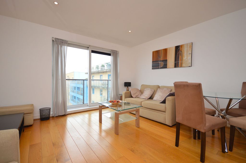 Property photo 2 of 9 Gallery