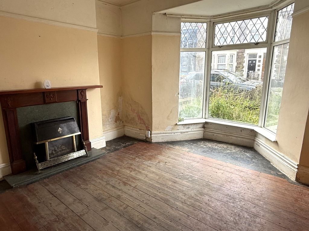 Property photo 2 of 12 Not Specified
