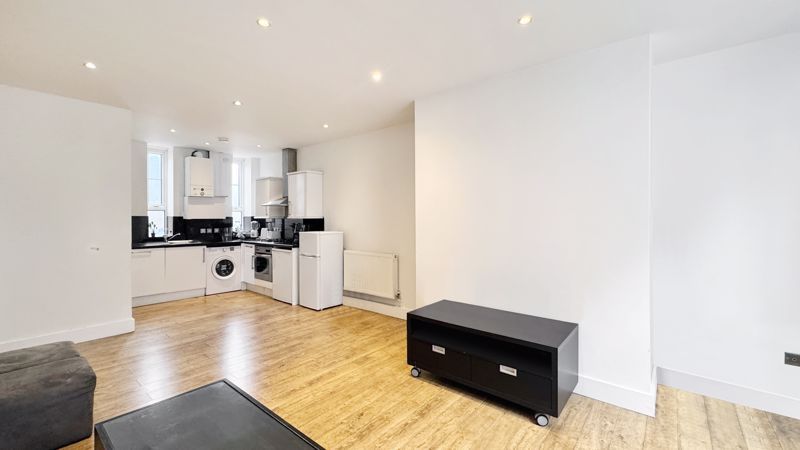 Property photo 3 of 9 Photo 2