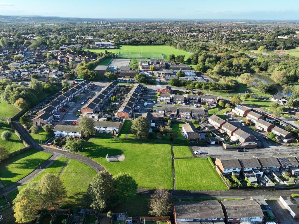 Property photo 1 of 16 Purbrook, Tamworth B77 2Np Nb 12.Jpg