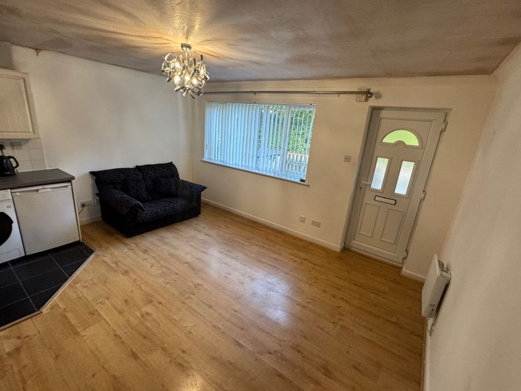 Property photo 2 of 6 5131091