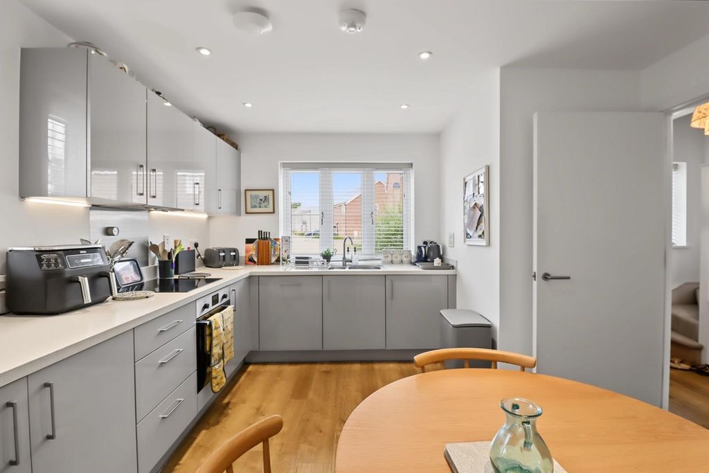 Property photo 2 of 16 3.Jpg