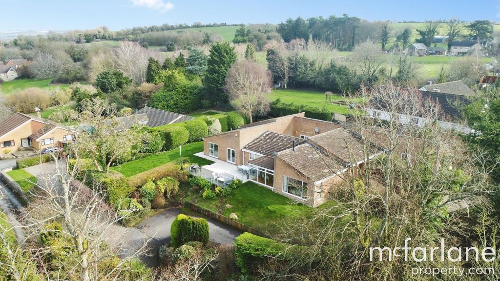 Property photo 1 of 36