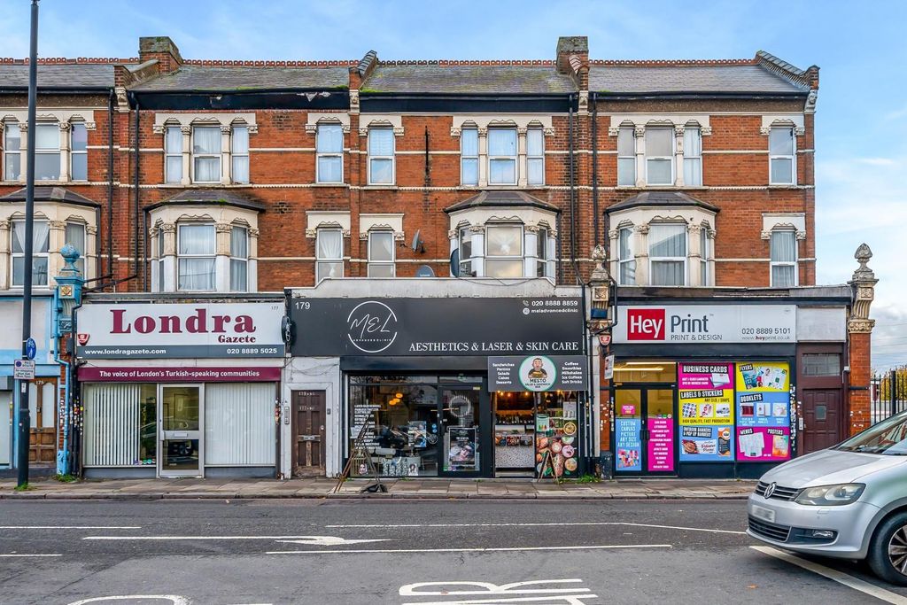 Property photo 2 of 12