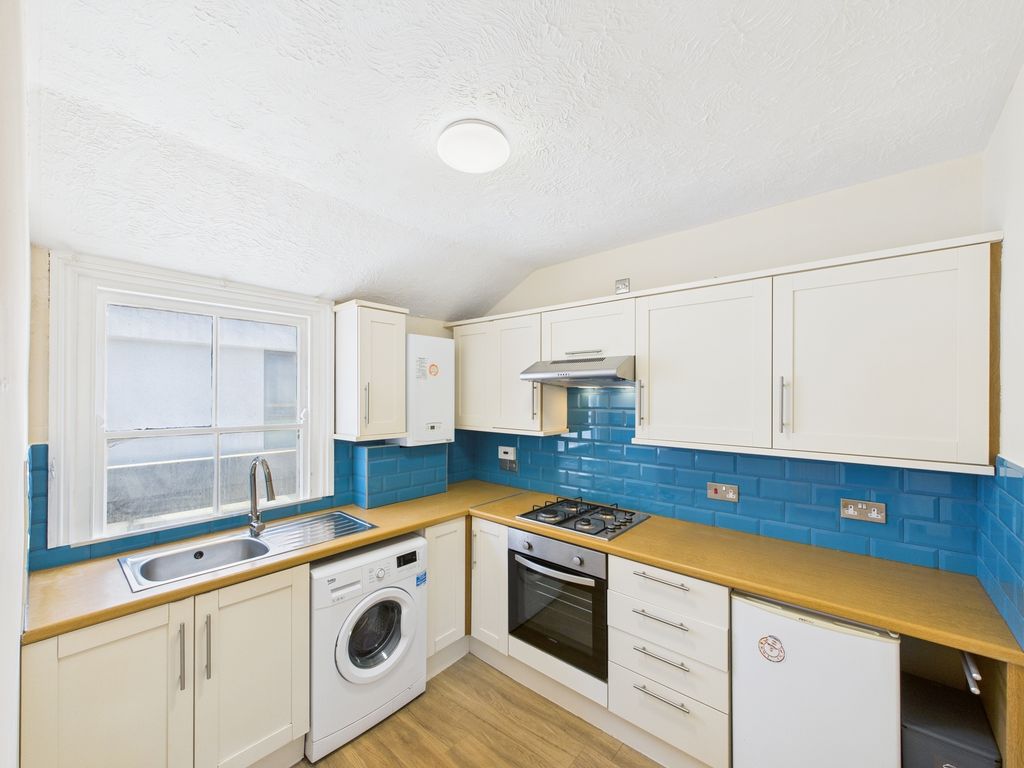 Property photo 3 of 8 Cam03446G0-Pr0346-Still004