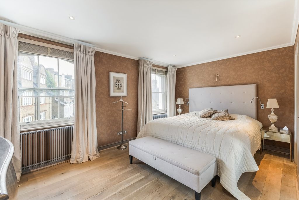 Property photo 3 of 30 97994_50A-Walton-...