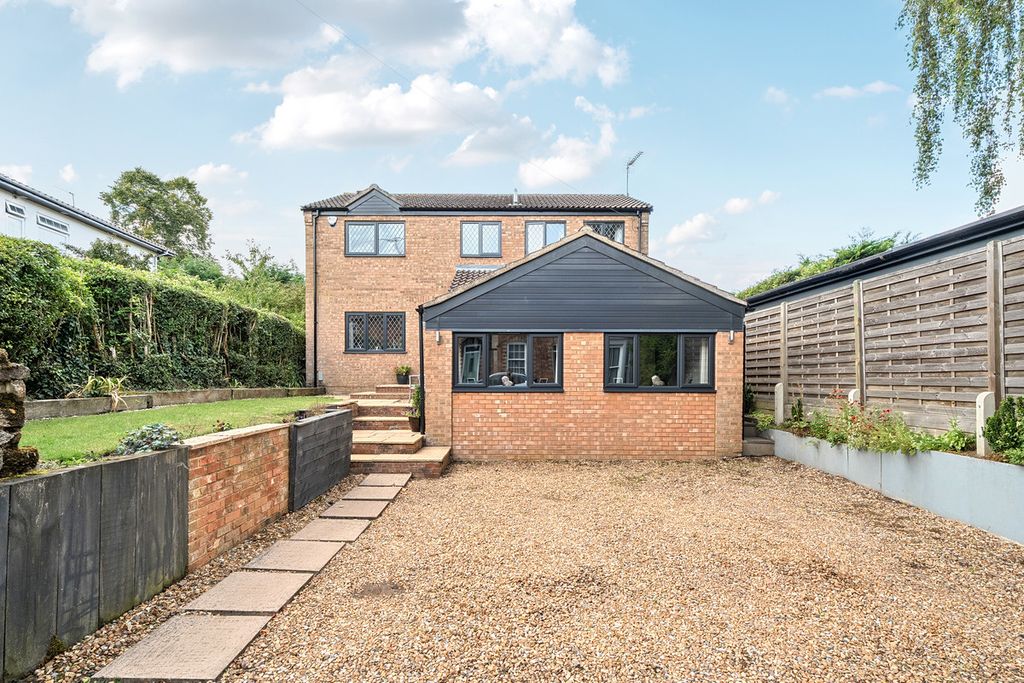 Property photo 1 of 21