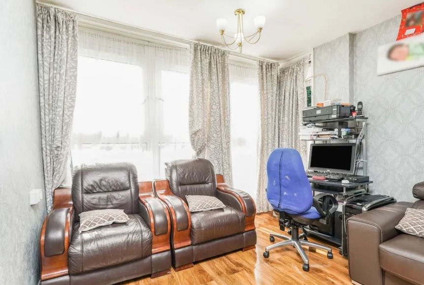 Property photo 3 of 11