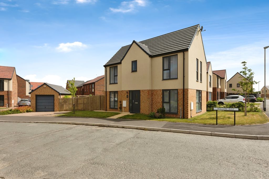 Property photo 1 of 15