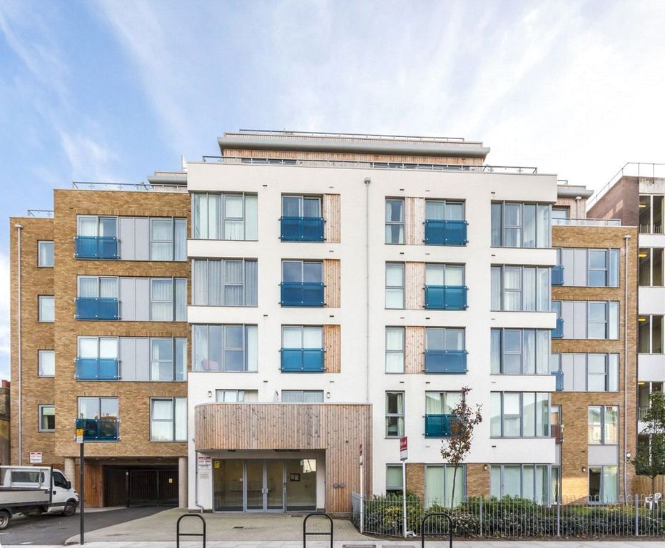 Property photo 1 of 8