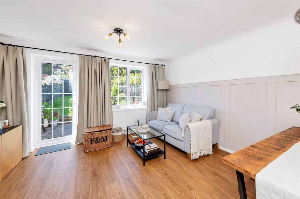 Property photo 3 of 13